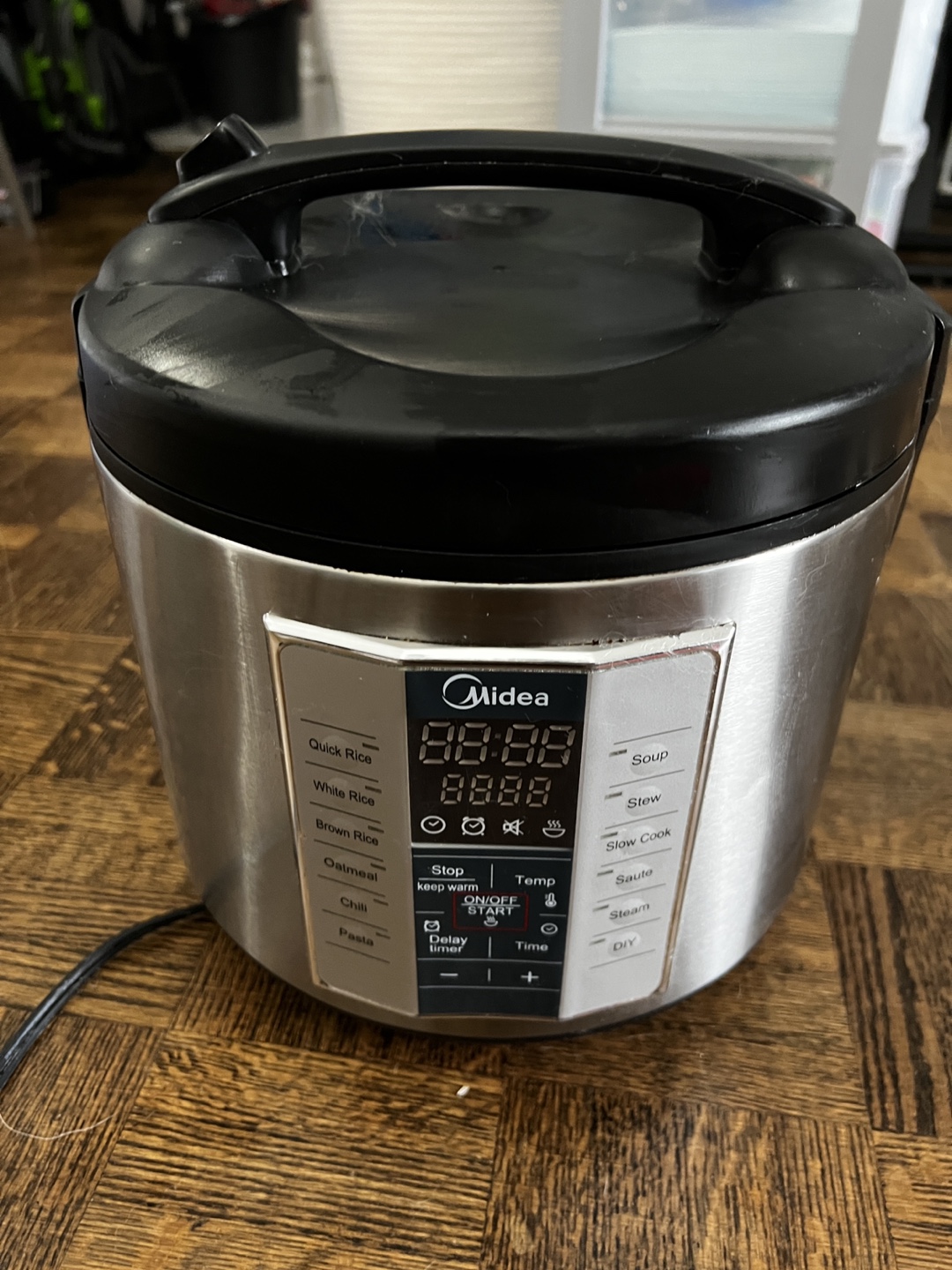 Midea Rice Cooker RJ34 - 1.8L Capacity