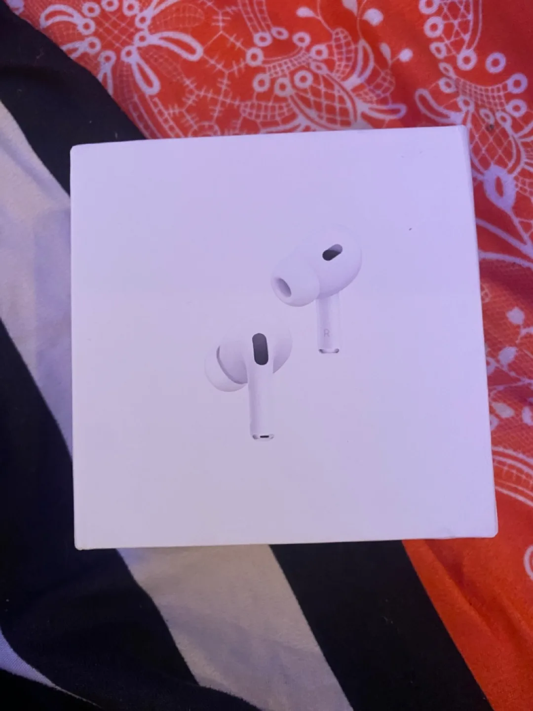 New Apple AirPods Pro (2nd Generation) thumbnail