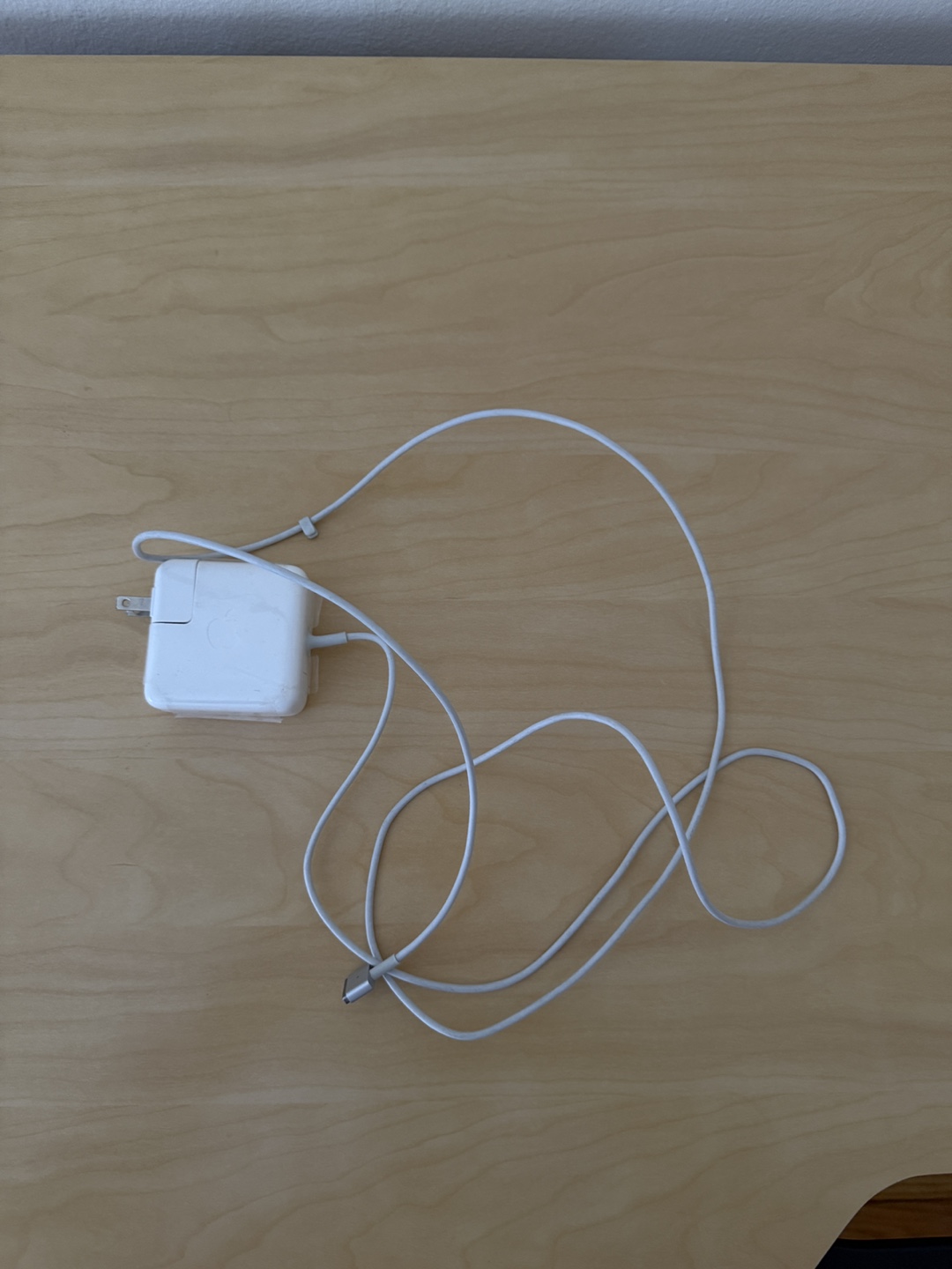 Apple 14.85V 3.05A Power Adapter - photo 3