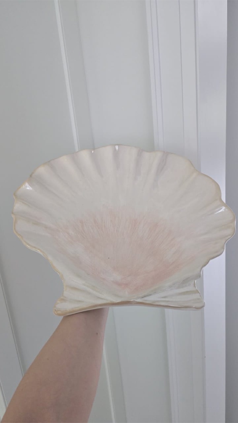 Large Seashell Decor and Serving - photo 5