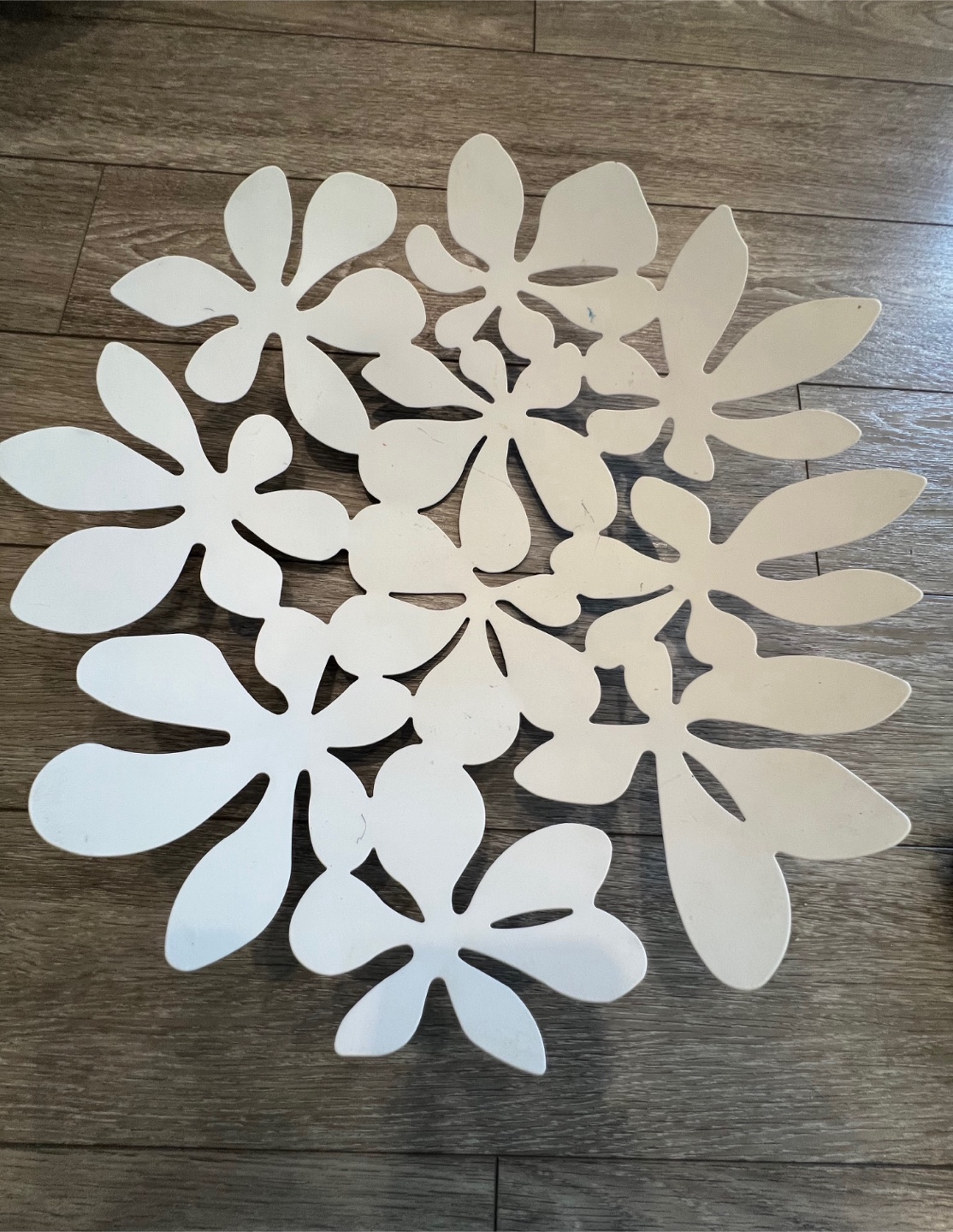White Metal Flower Trivet