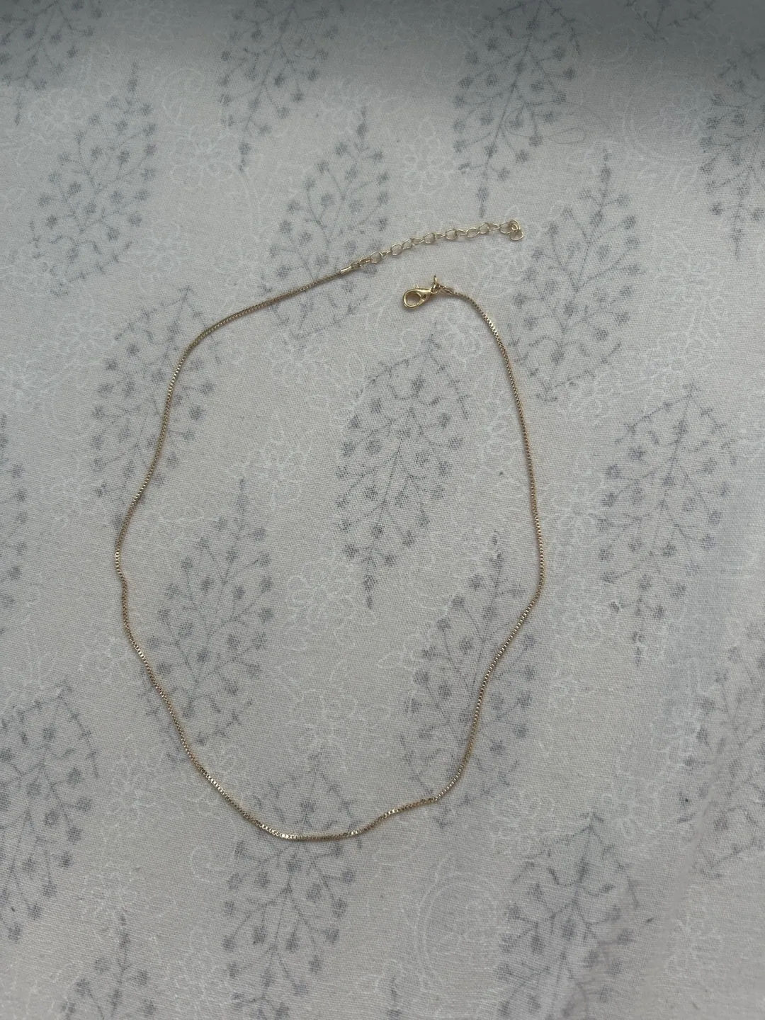 Gold Chain Necklace thumbnail