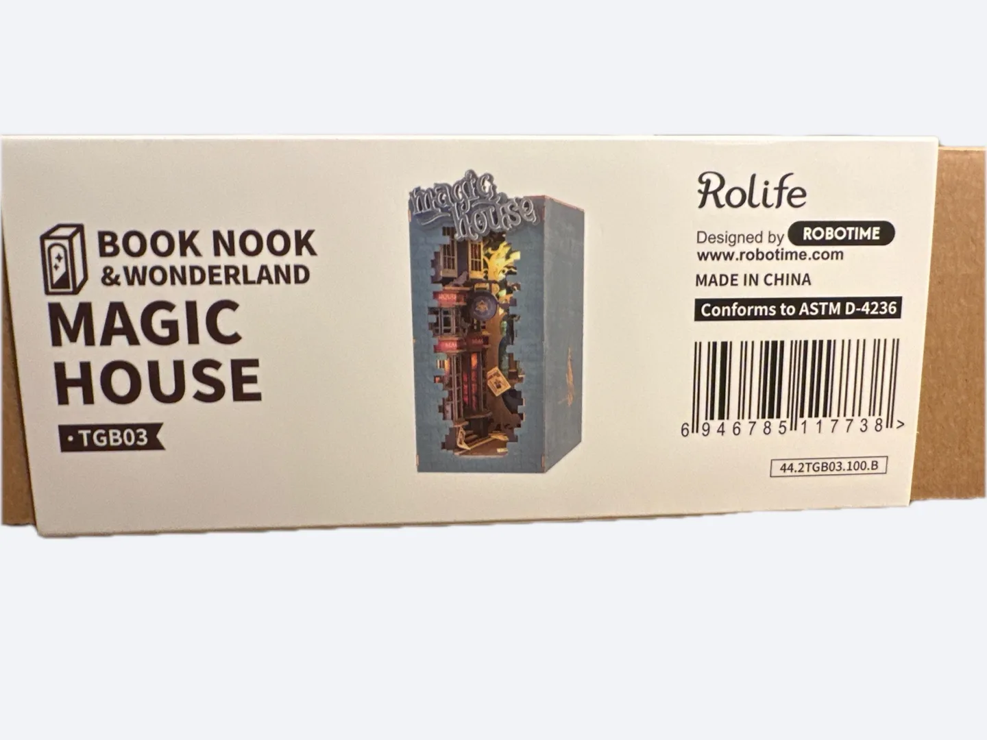 Rolife Magic House Book Nook - New in Box! image indicator(2)