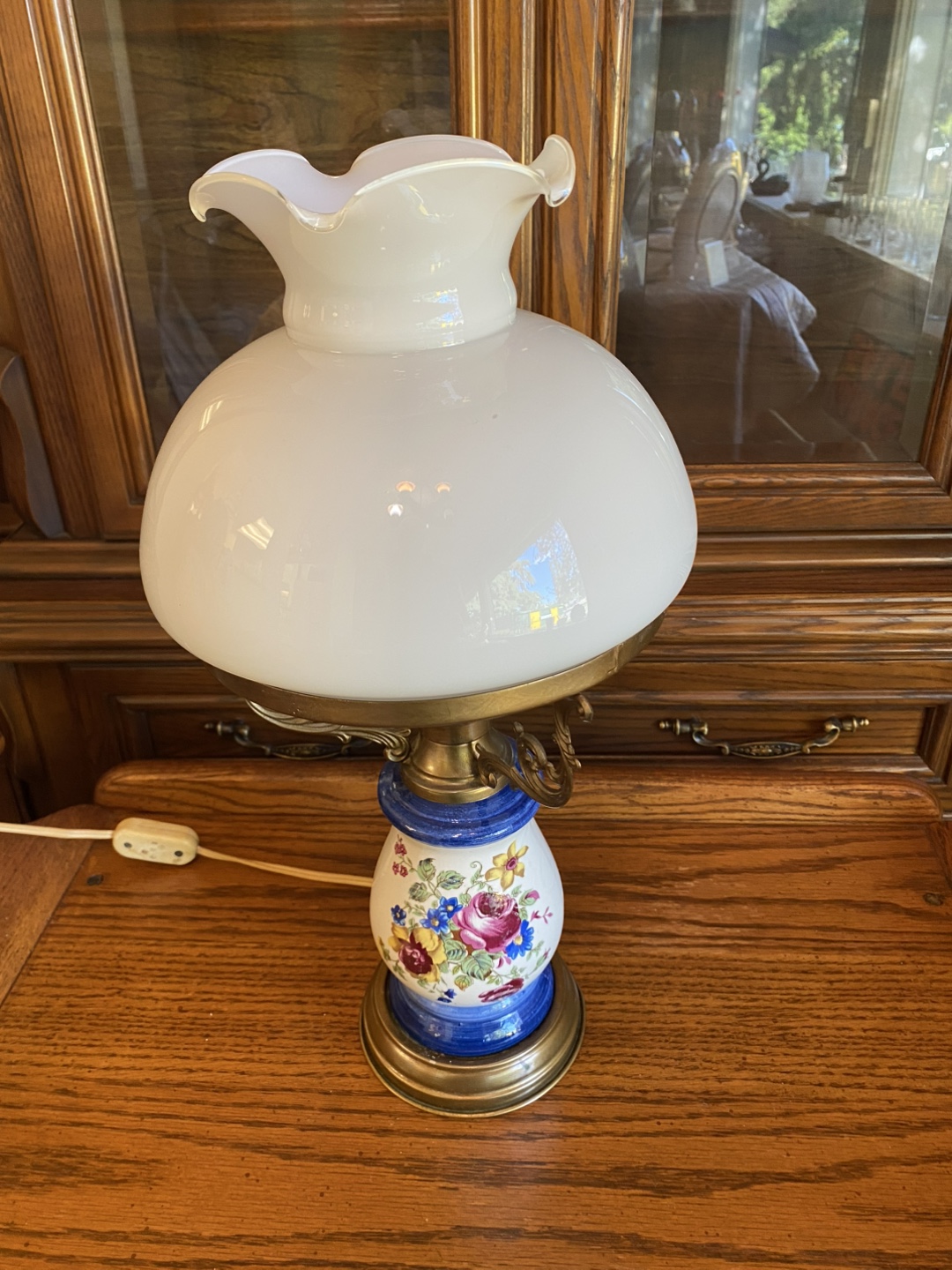 Vintage Floral Table Lamp - photo 2