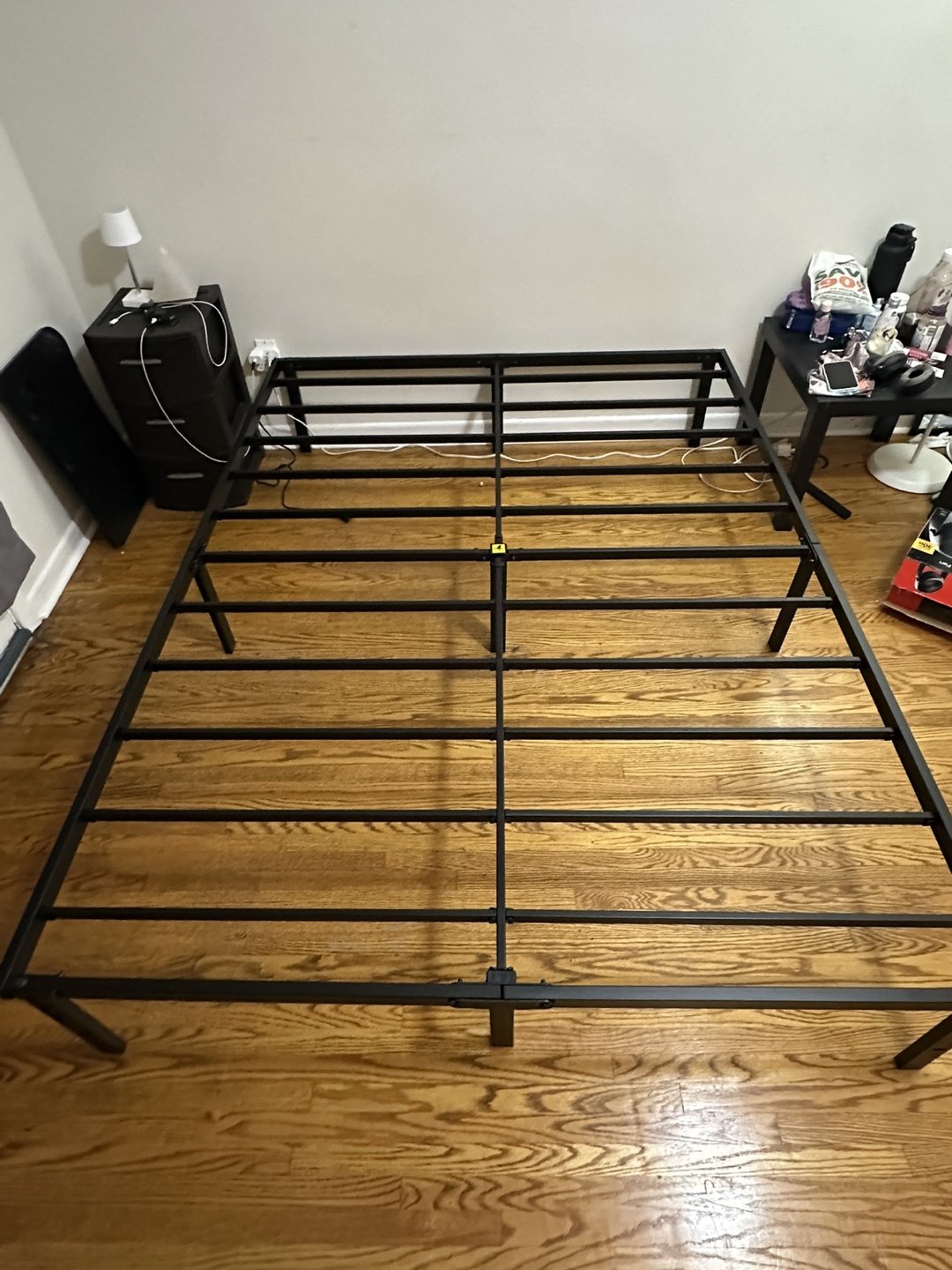 Mainstays Queen Slat Metal Bed Frame - Black - photo 2