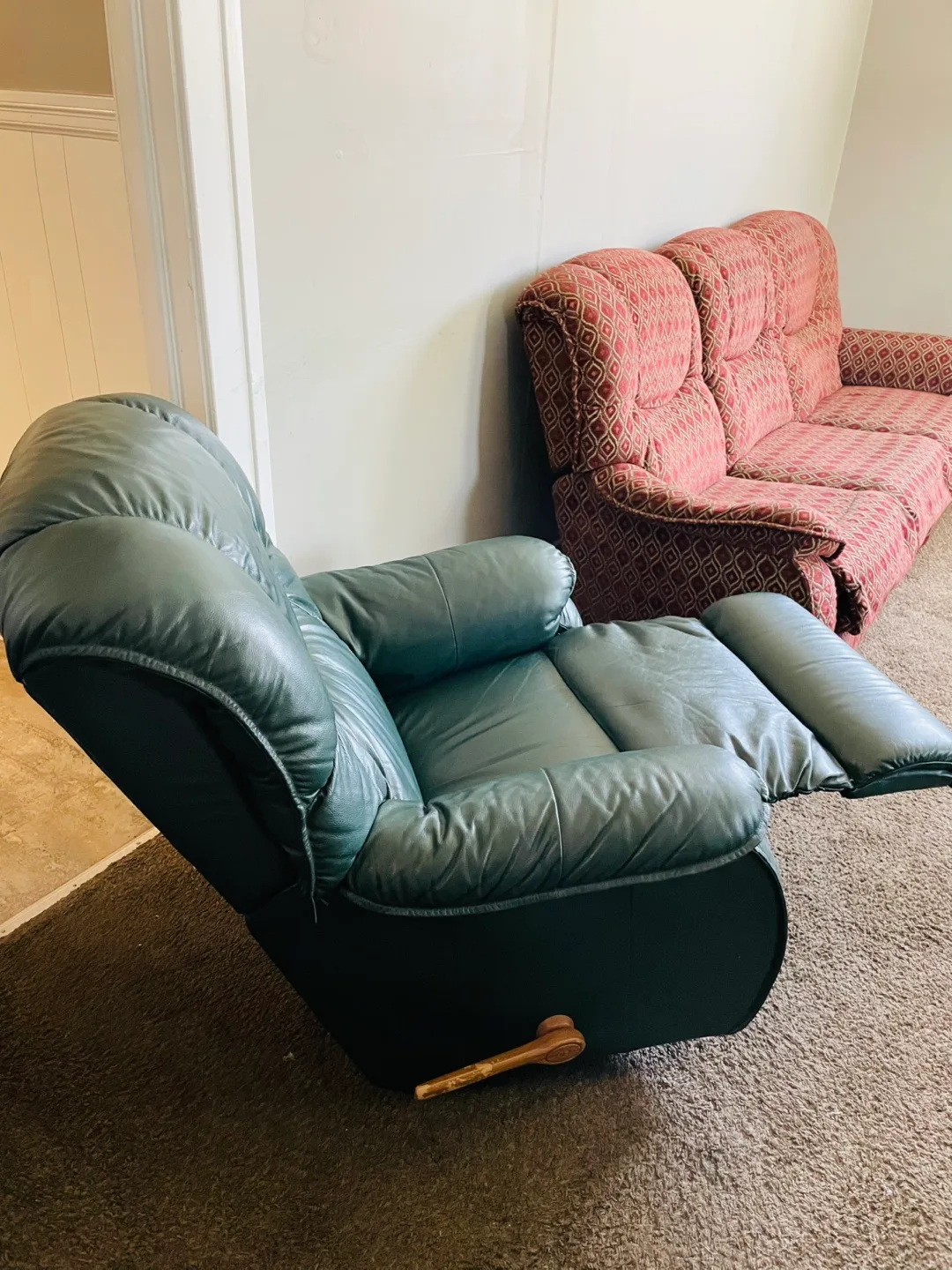 Green Leather Recliner Chair thumbnail