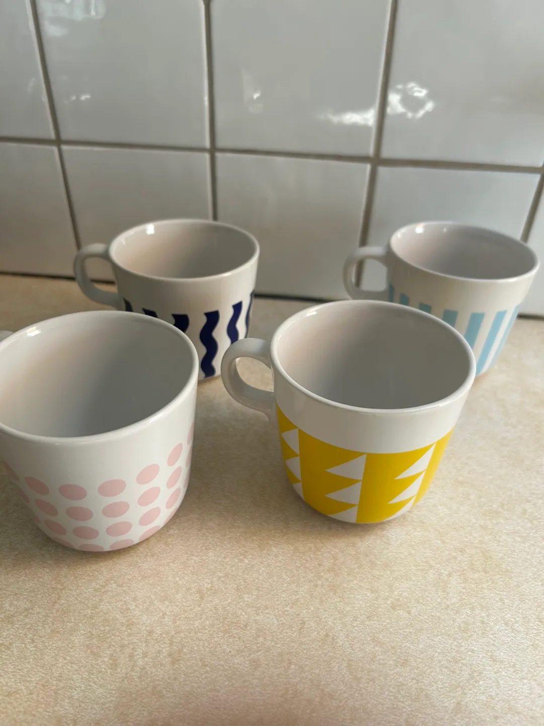 Set of 4 Ikea patterned mugs thumbnail