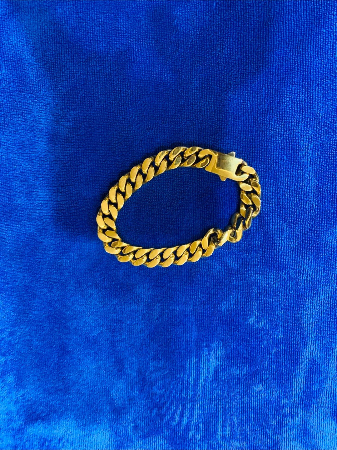 Gold Chain Necklace & Bracelet Set image indicator(3)