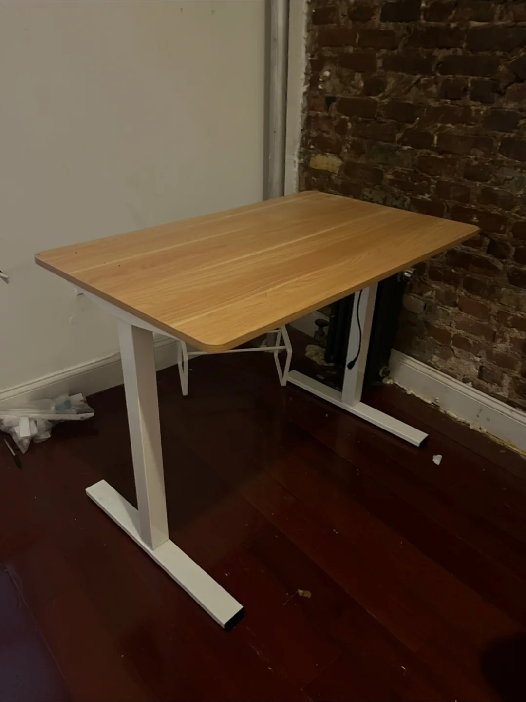 Adjustable Standing Desk thumbnail