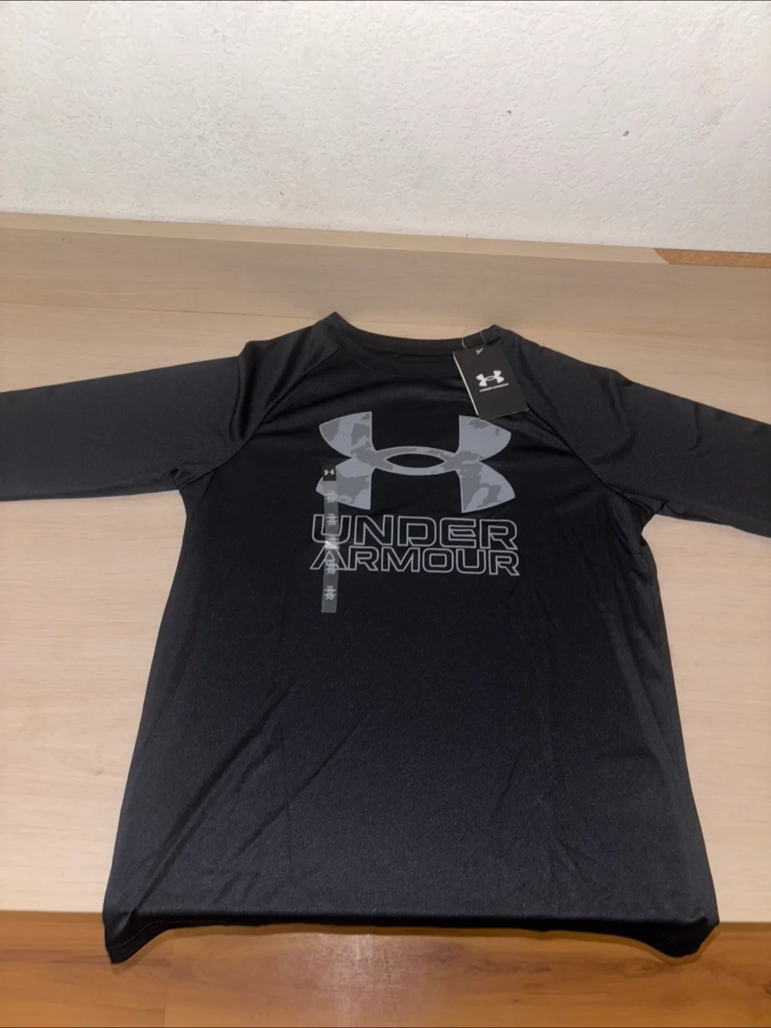 Under Armour Youth Long Sleeve Shirt - YL image indicator(7)