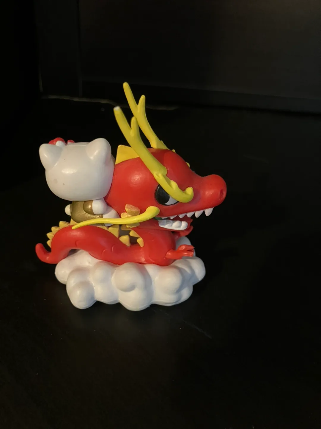 Rare Hello Kitty 7-11 x Sanrio x Tokidoki dragon figure image indicator(2)