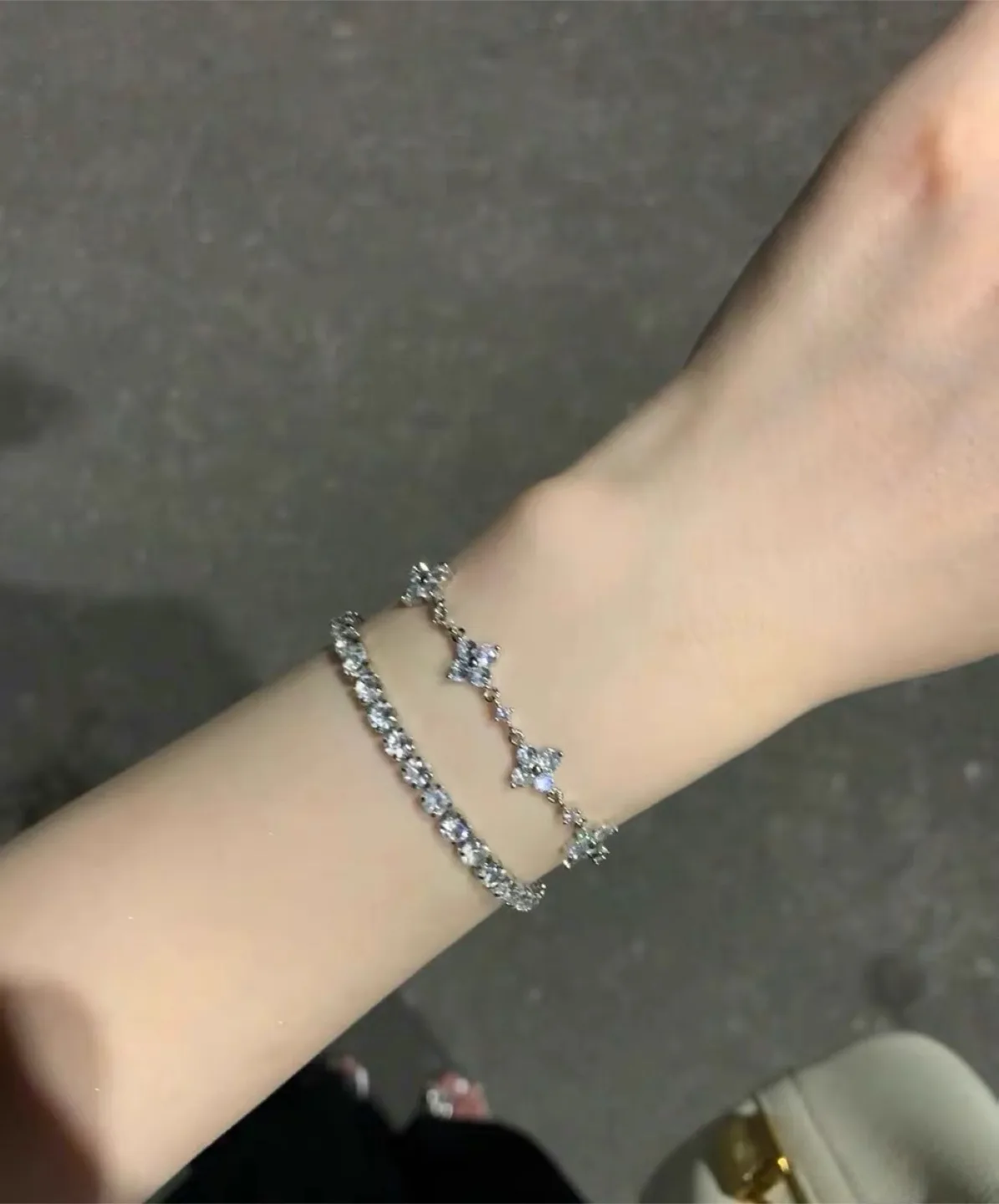 flower diamond stone bracelet thumbnail