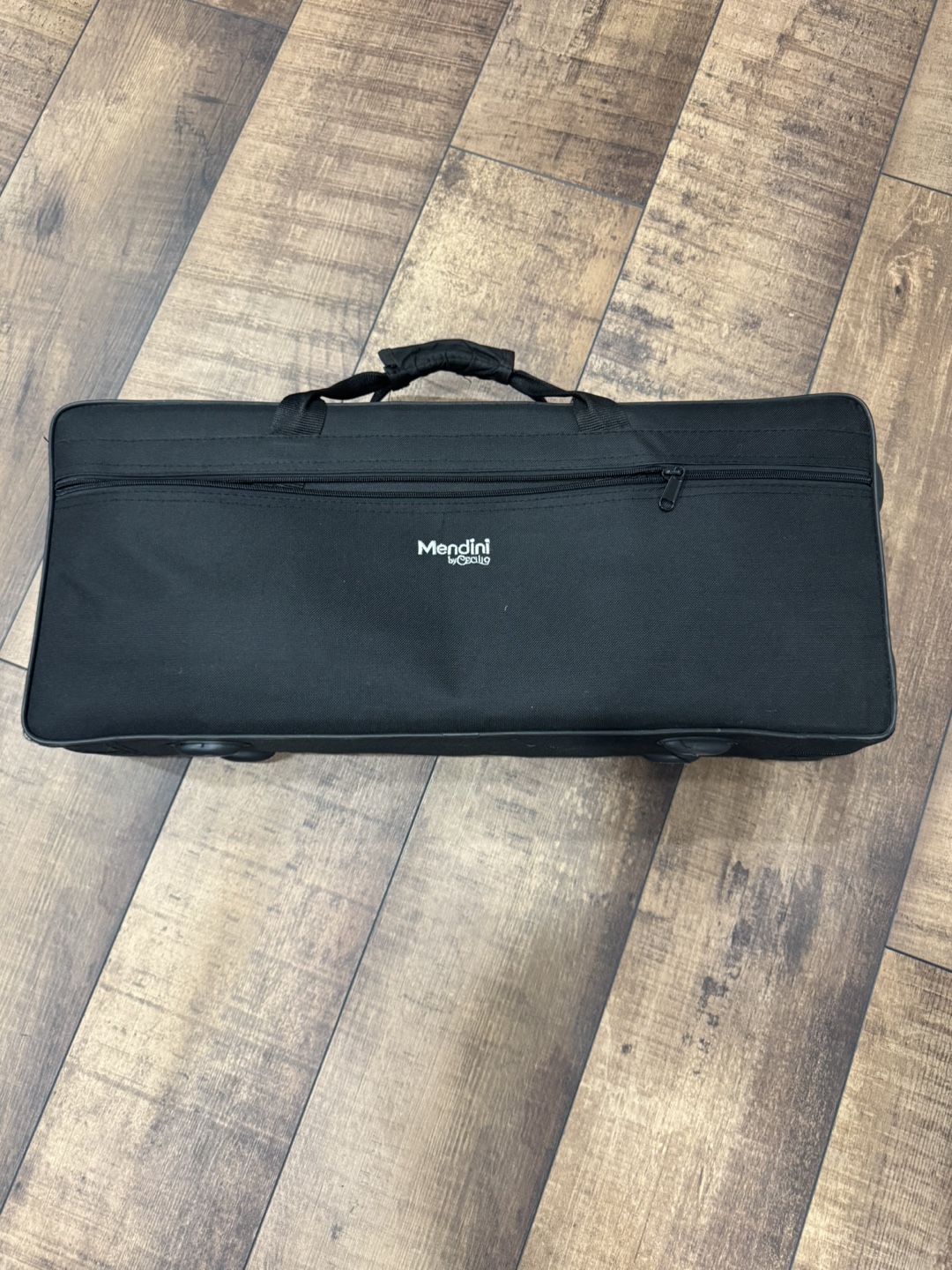 Mendini by Cecilio Gold Saxophone with Case - photo 2