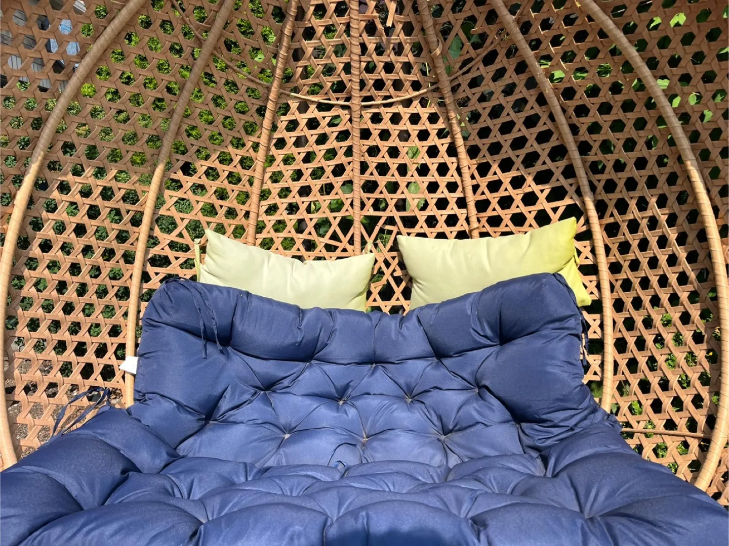 Huge rattan  double egg hanging chair $250 FIRM image indicator(6)