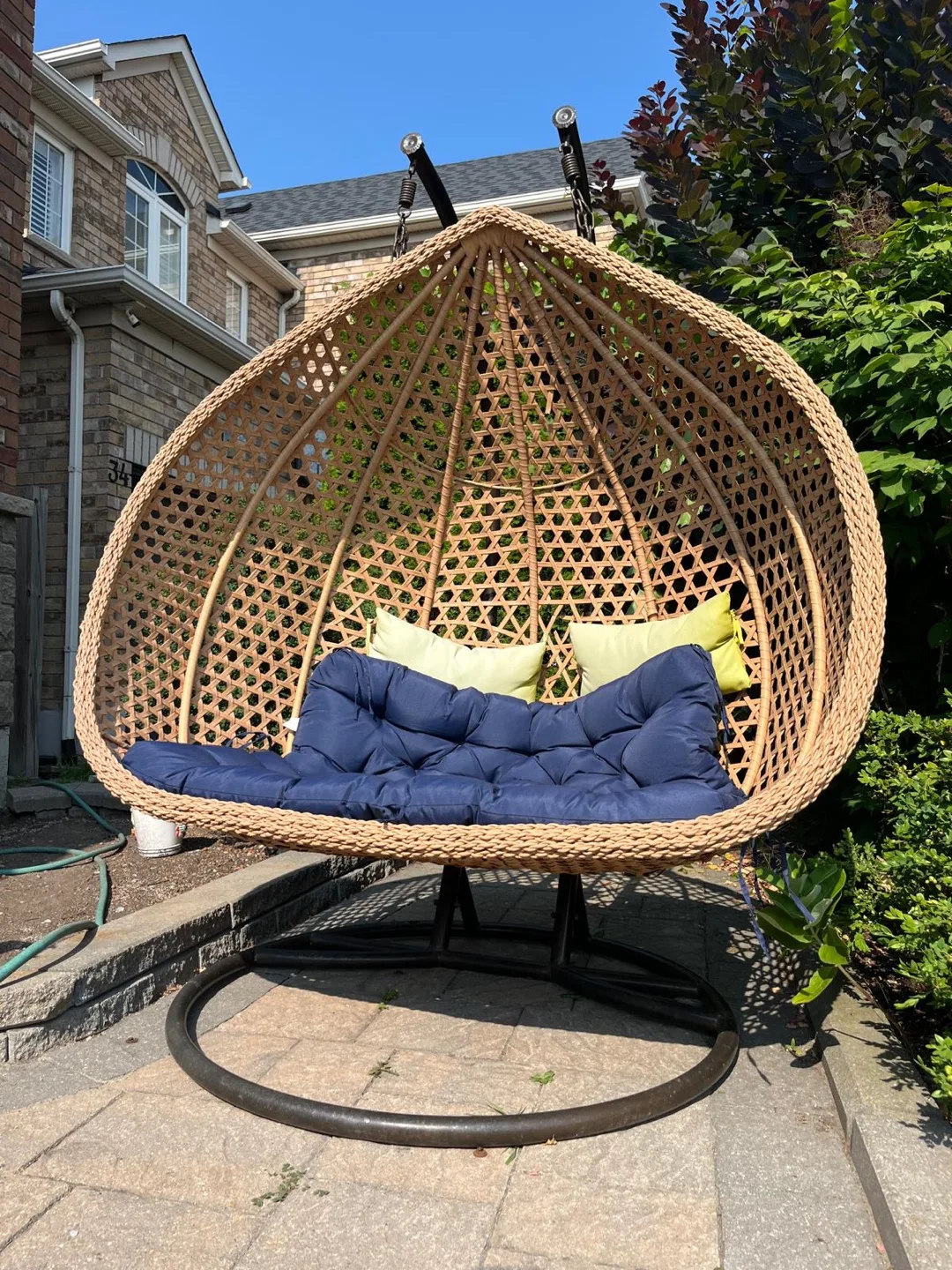 Huge rattan  double egg hanging chair $250 FIRM image indicator(3)