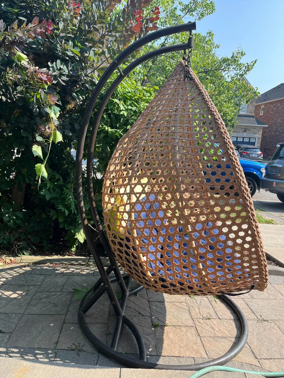 Huge rattan  double egg hanging chair $250 FIRM image indicator(7)