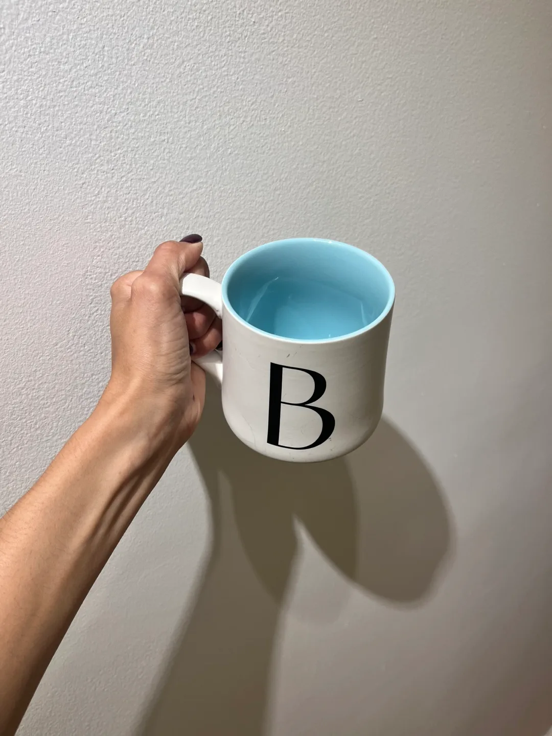 Indigo Initial B Mug - White with Blue Interior image indicator(6)