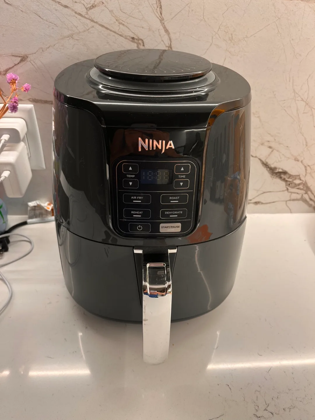 Ninja Air Fryer AF100 Series thumbnail