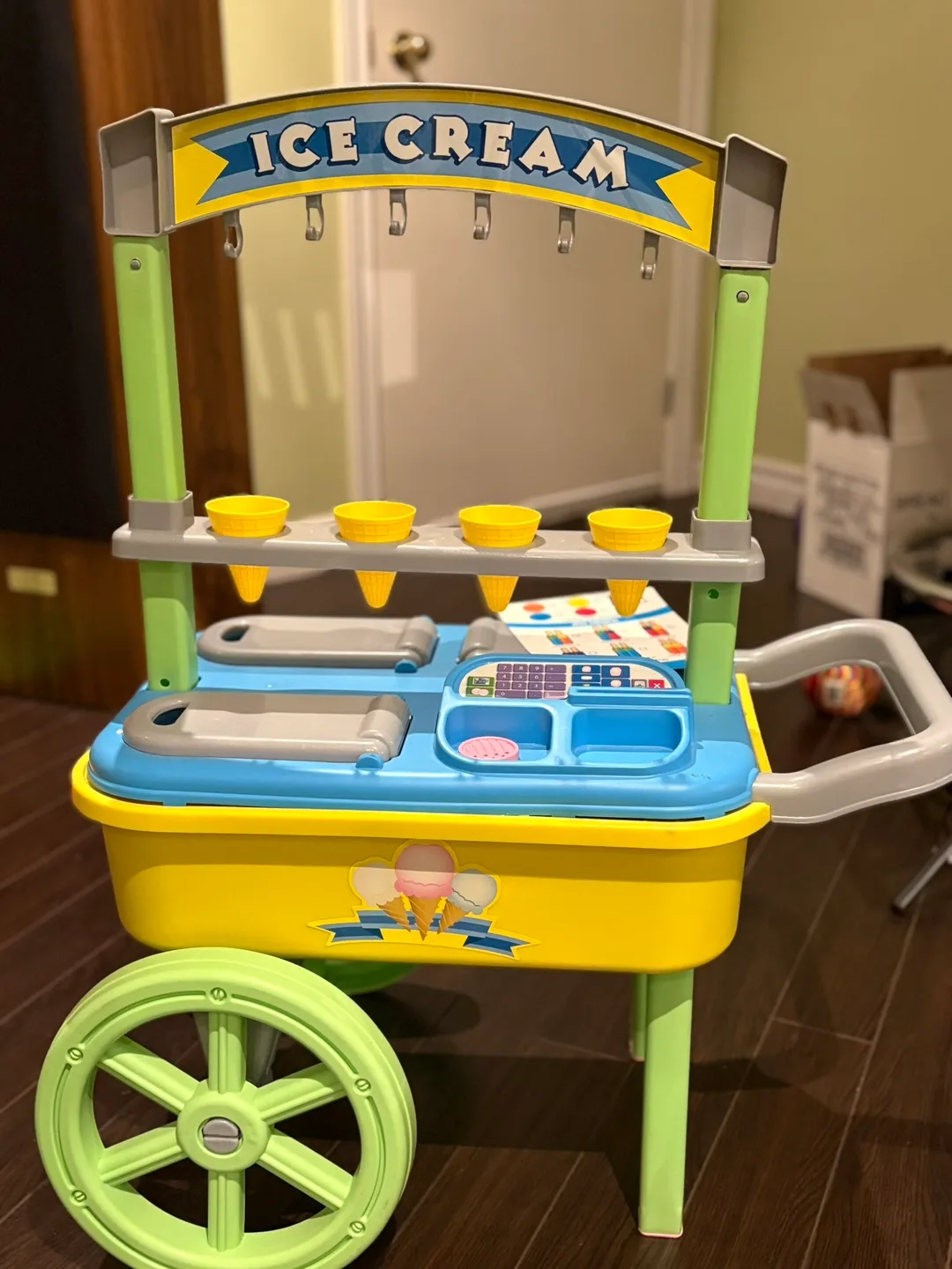 Ice Cream Cart Pretend Play Set thumbnail