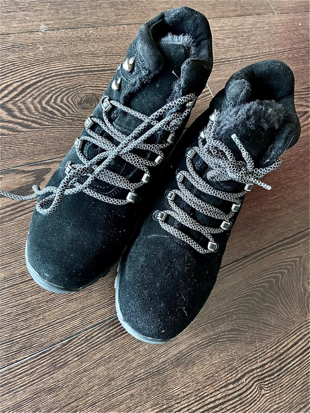 Banff Trail Black Winter Boots - Size 8 thumbnail