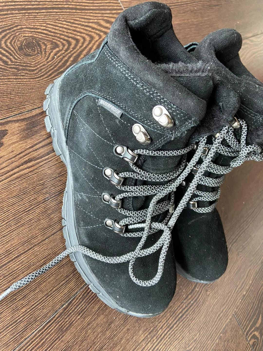 Banff Trail Black Winter Boots - Size 8 image indicator(2)