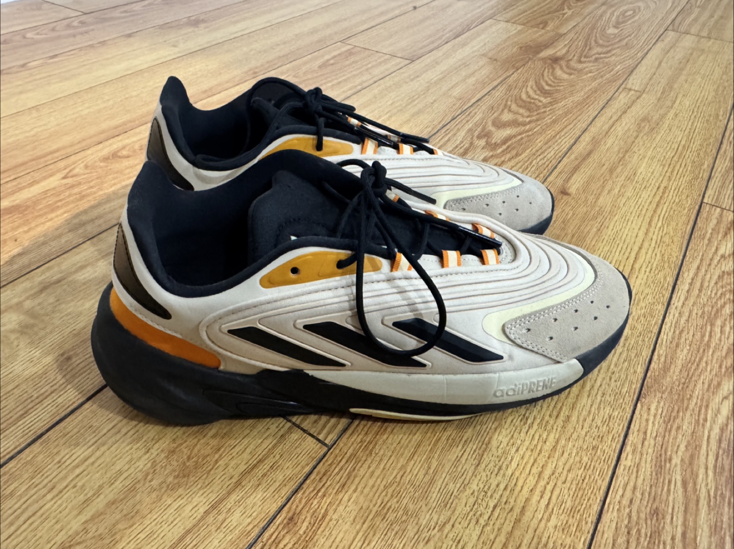 Men Adidas Sneakers