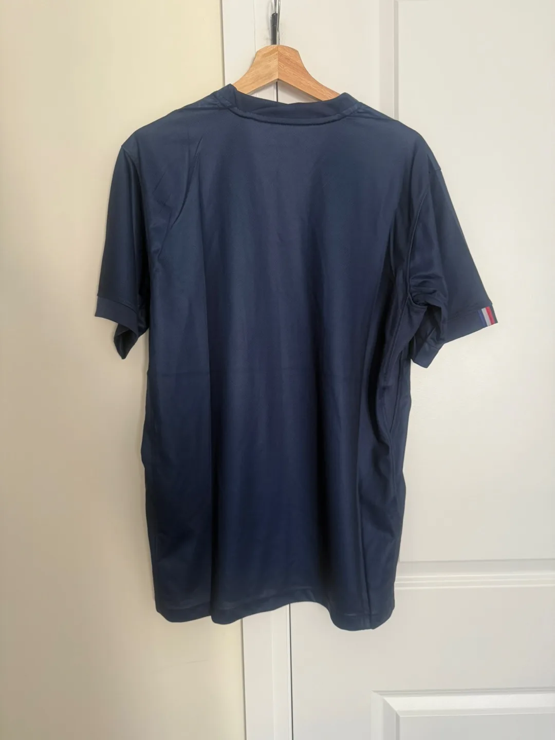 BNWT L New Season PSG 25/26 Jersey image indicator(4)