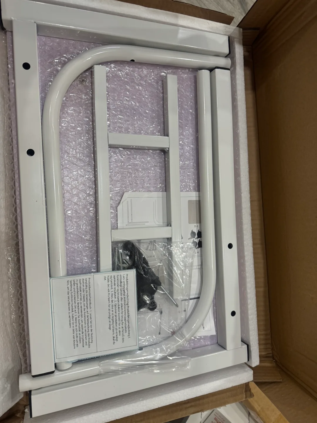 Adjustable Bedside Laptop Desk (Brand new in box) image indicator(3)