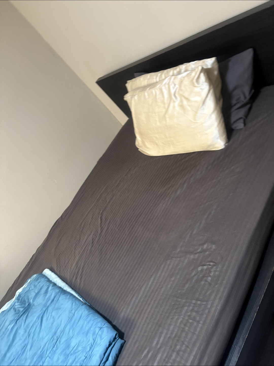 Queen bedframe and mattress - photo 2
