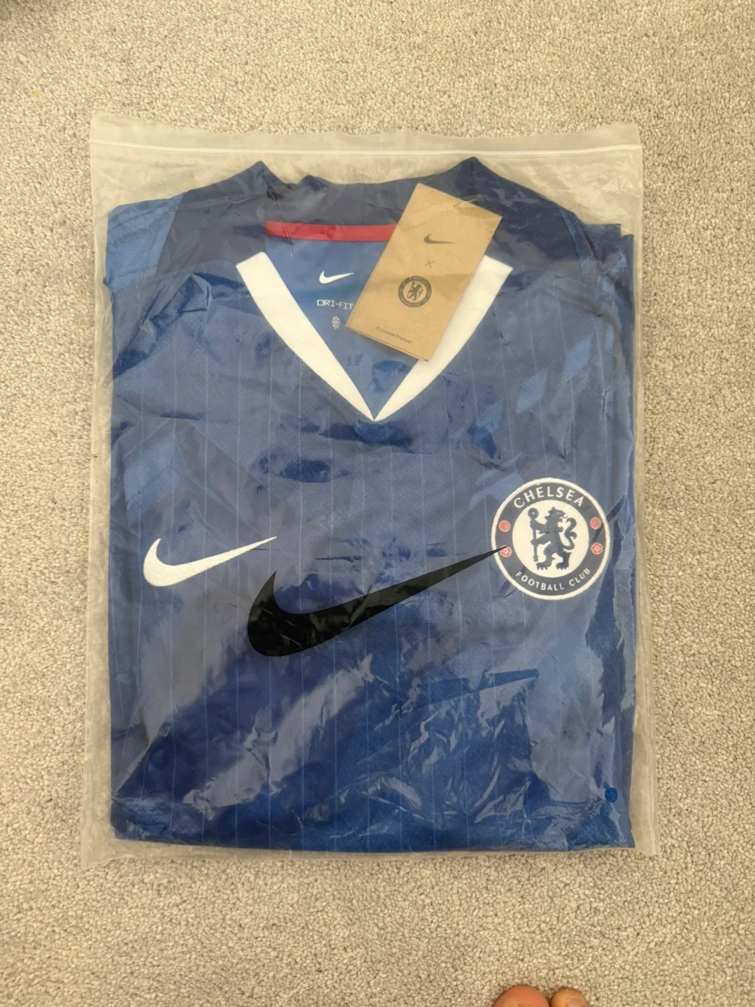 BNWT L New Season Chelsea 25/26 Jersey image indicator(6)