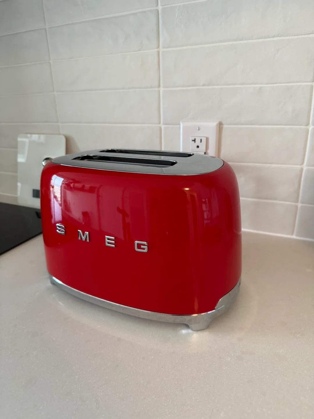 SMEG Reteo Toaster - Red thumbnail