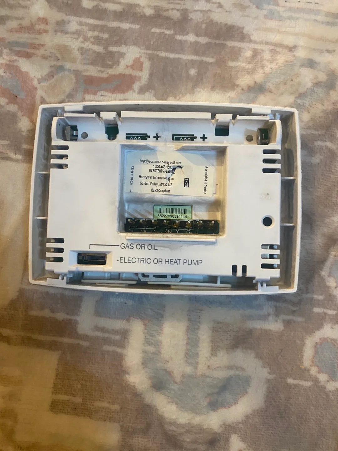 Honeywell Home RTH111B Digital Non-Programmable Thermostat image indicator(2)