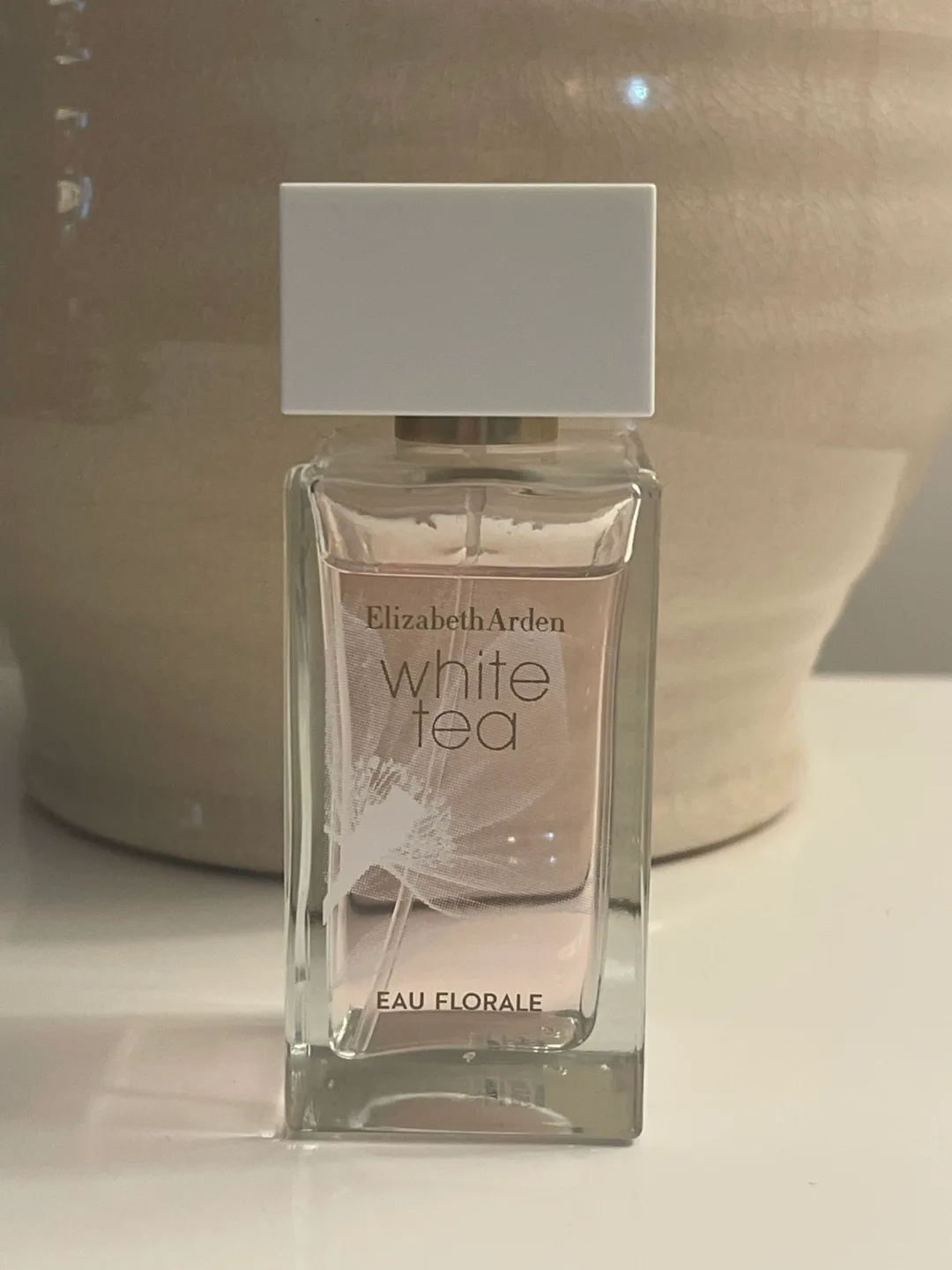 White Tea Eau Florale Elizabeth Arden thumbnail