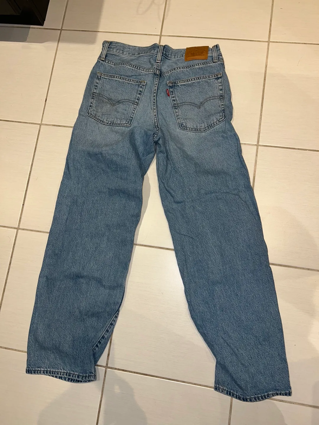 Levi's Baggy Dad Jeans - Size 27 image indicator(3)