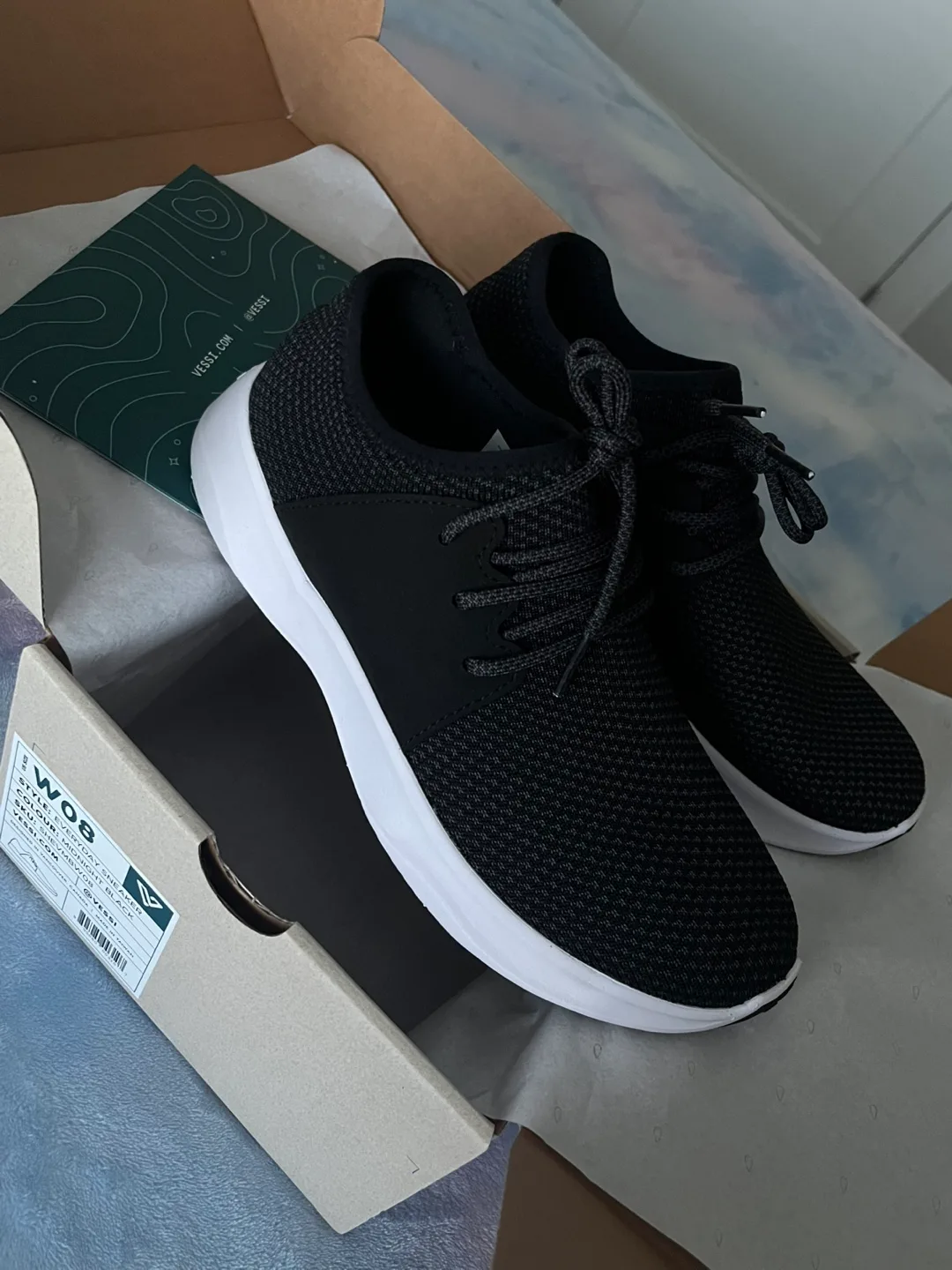 🖤NEW Vessi Everyday Sneaker - Midnight Black - Women's Size 8 thumbnail