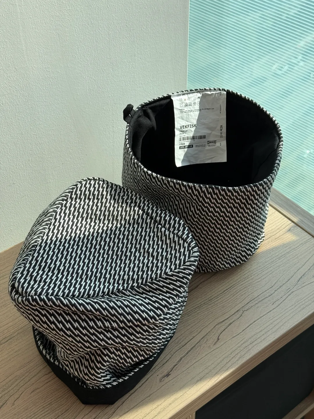 IKEA VEKFISK Fabric Baskets – Black/White (Set of 2) image indicator(3)