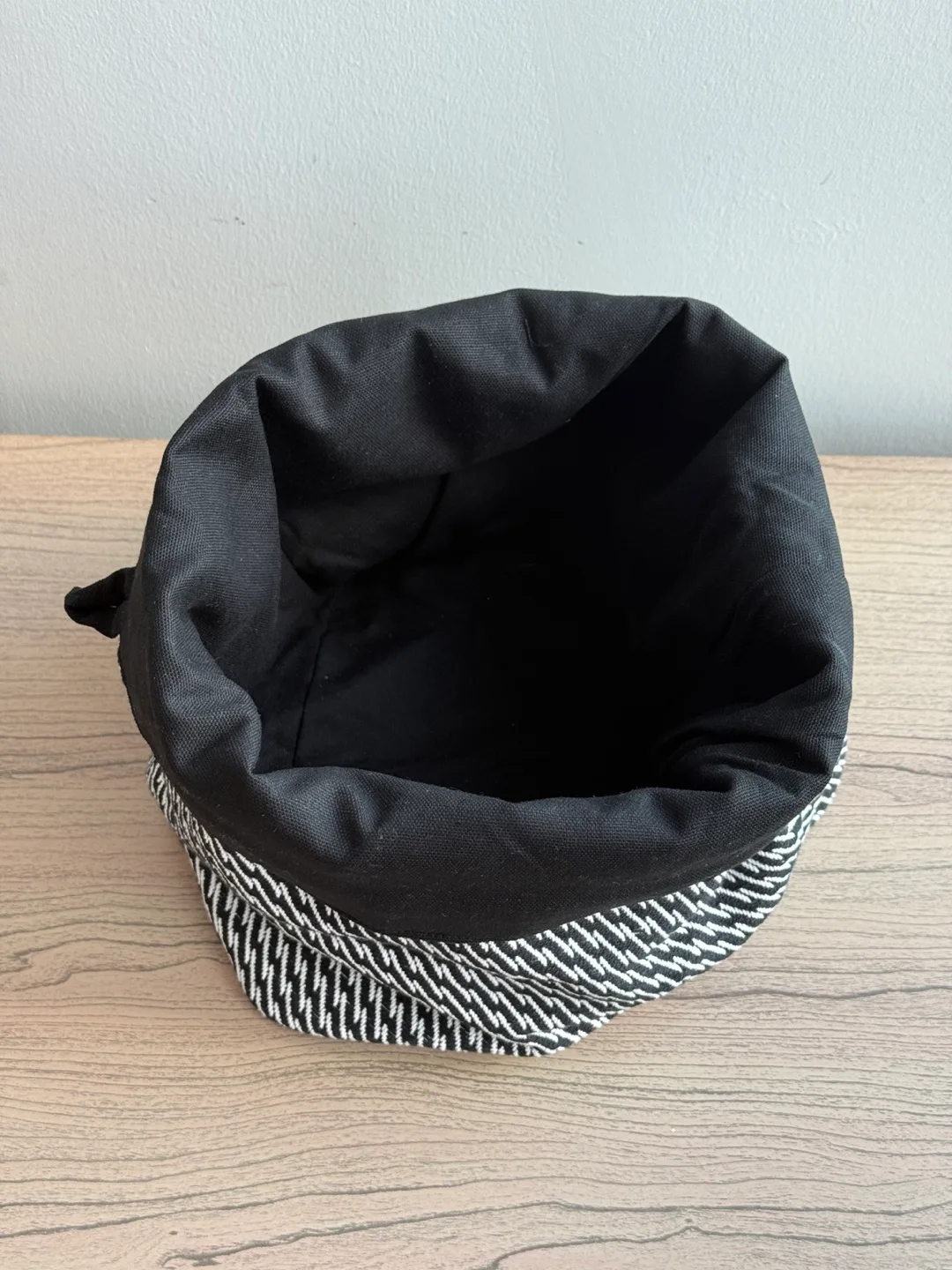 IKEA VEKFISK Fabric Baskets – Black/White (Set of 2) image indicator(4)