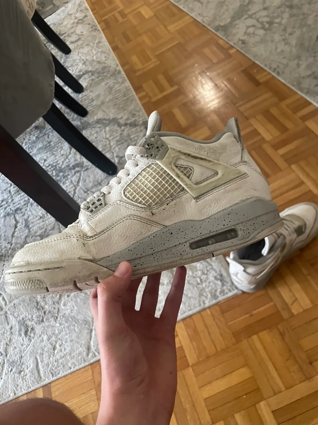 Air Jordan 4 Retro - Size 9.5 image indicator(2)