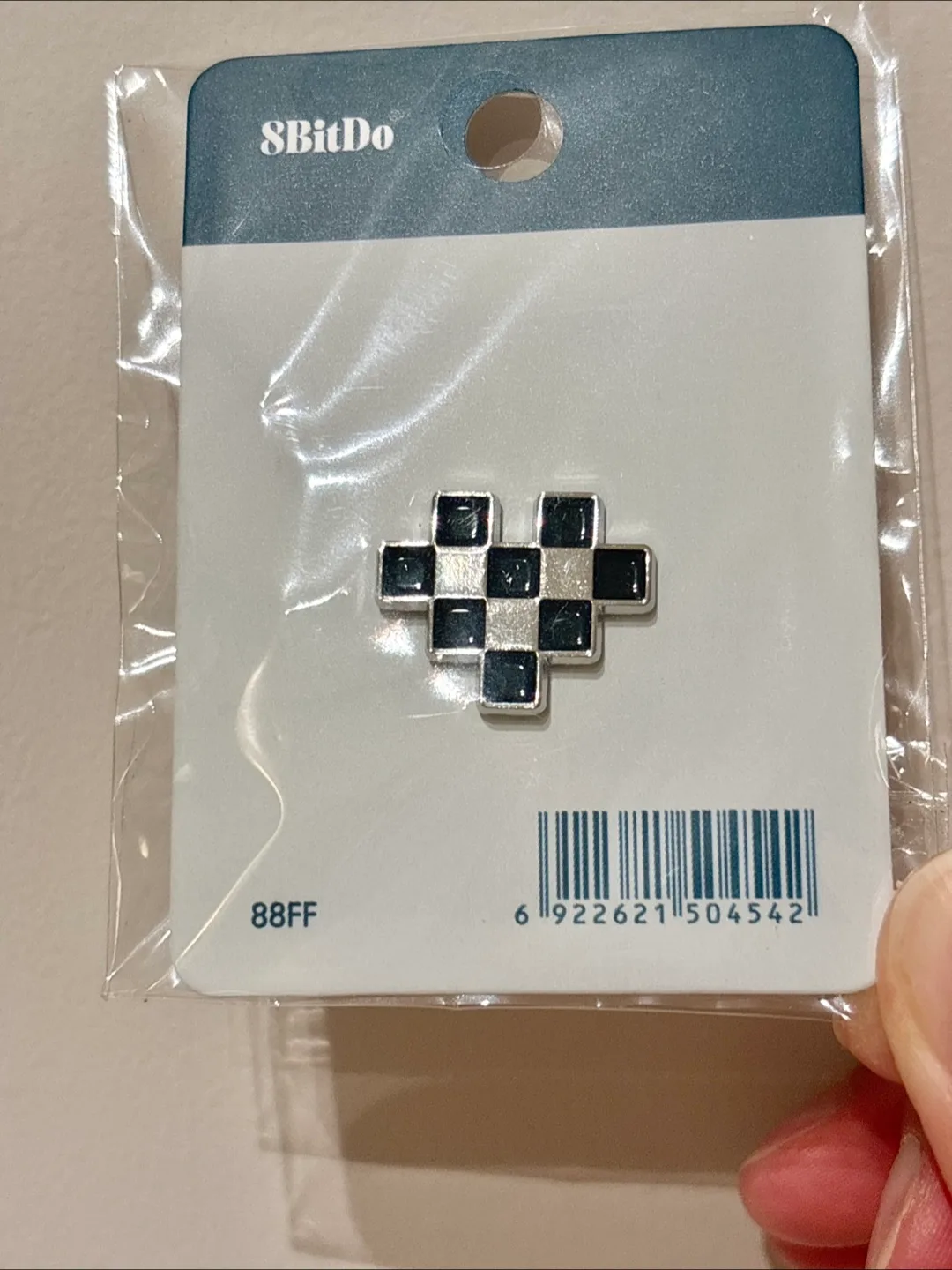 New 8BitDo Heart Pin Badge thumbnail