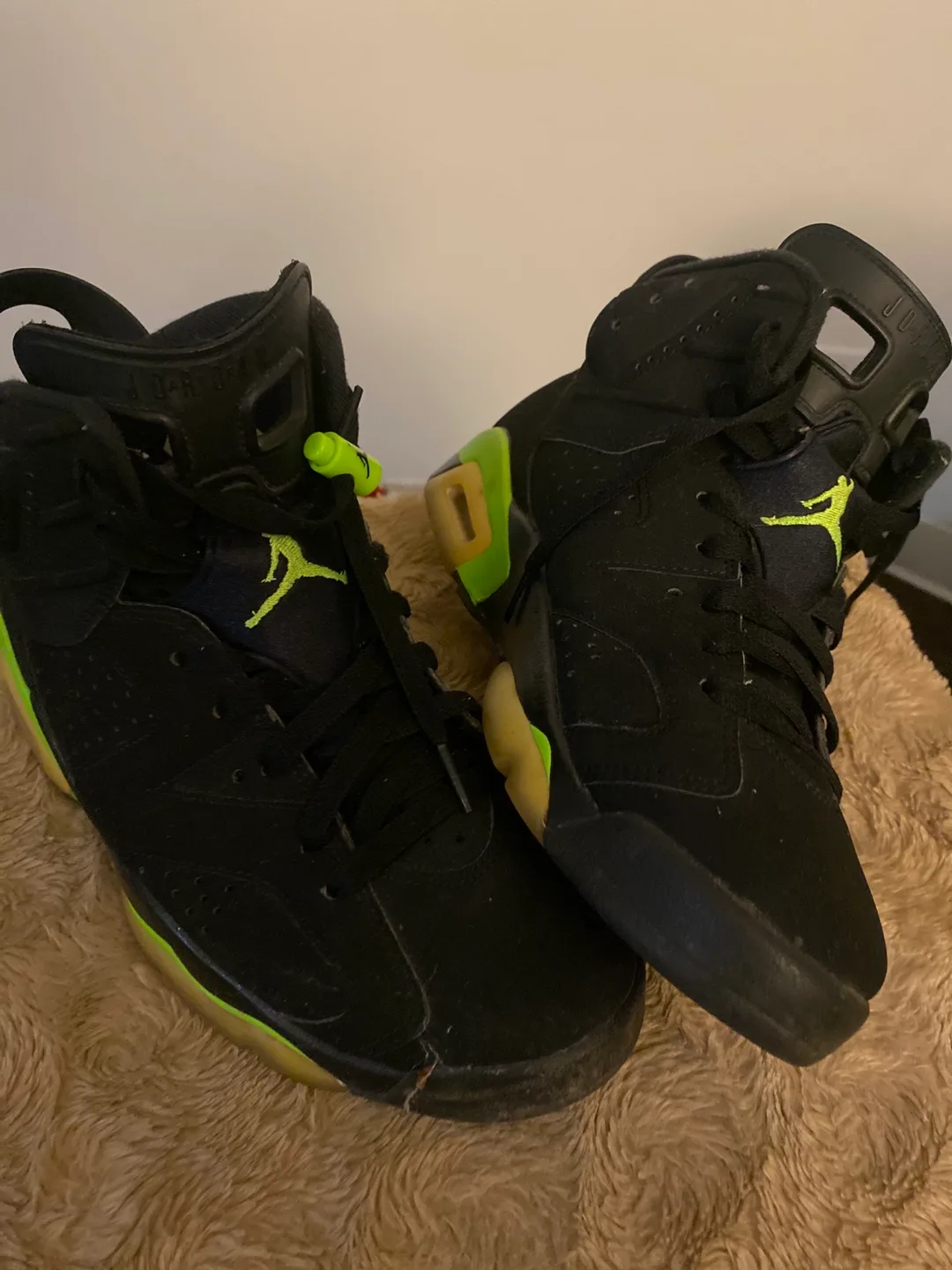 Jordan 6 Retro Electric Green thumbnail