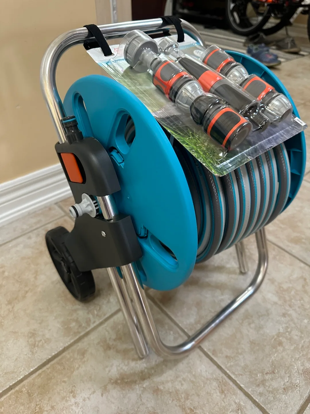 Gardena 20 m hose set with trolley thumbnail