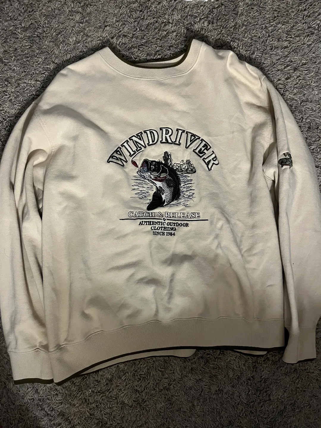 WindRiver Catch & Release Crewneck - Large