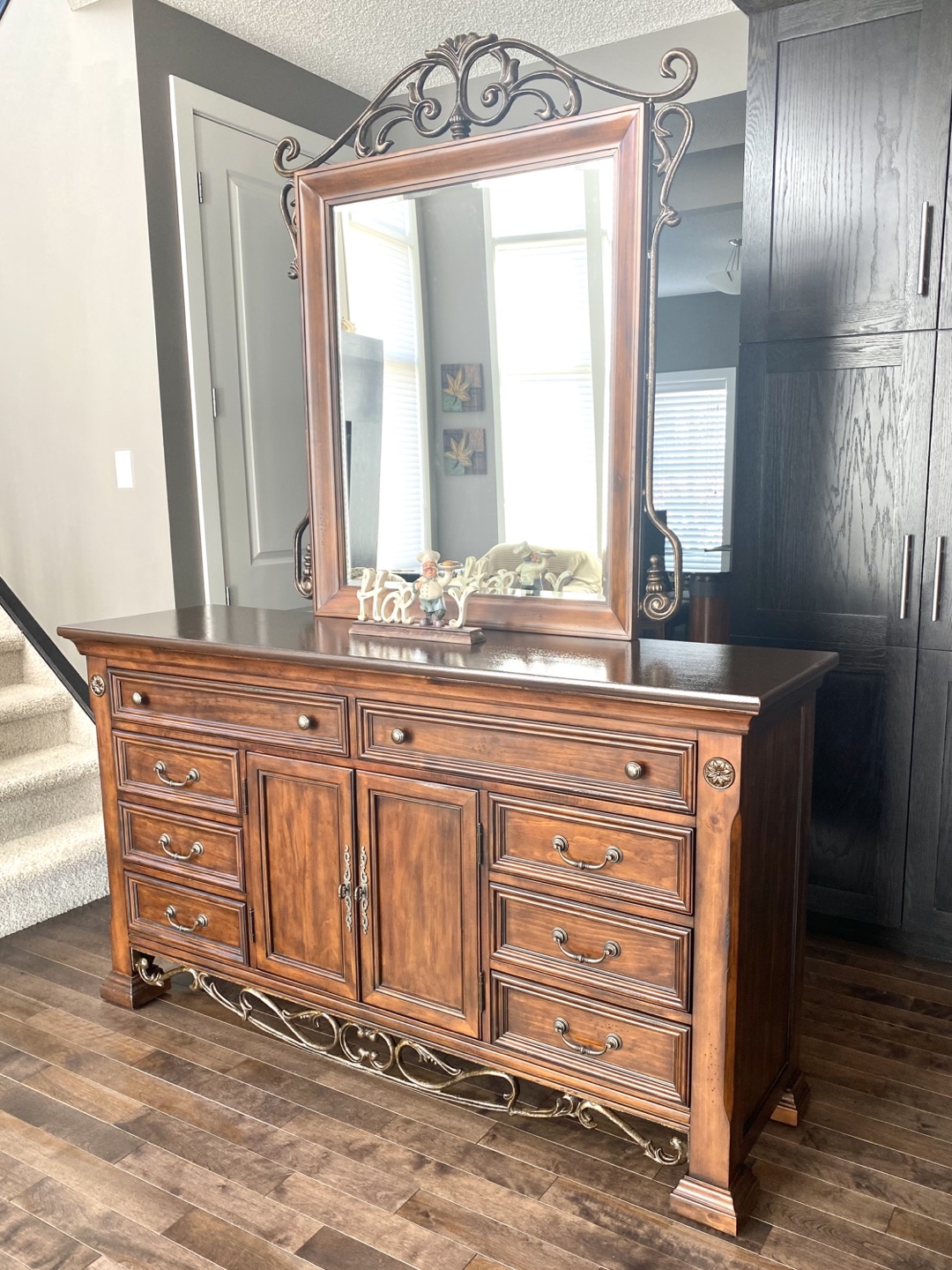 🏆 Elegant refurbished drawers / dressers / chest with mirror