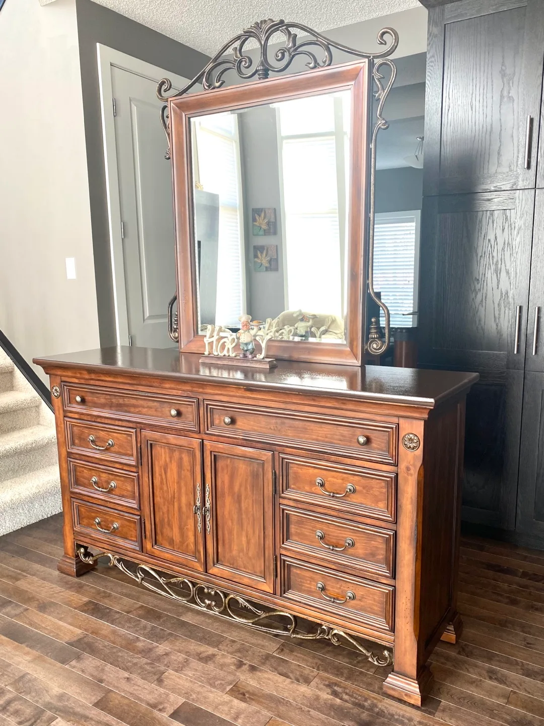 🏆 Elegant refurbished drawers / dressers / chest with mirror thumbnail