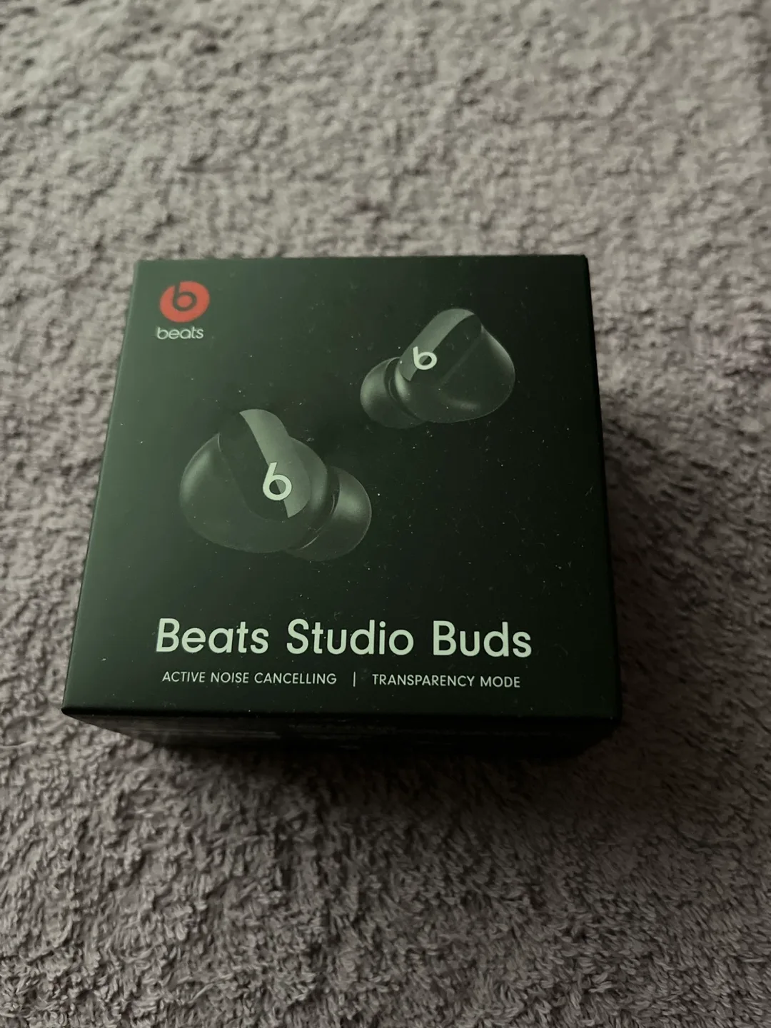 Beats Studio Buds - Active Noise Cancelling thumbnail