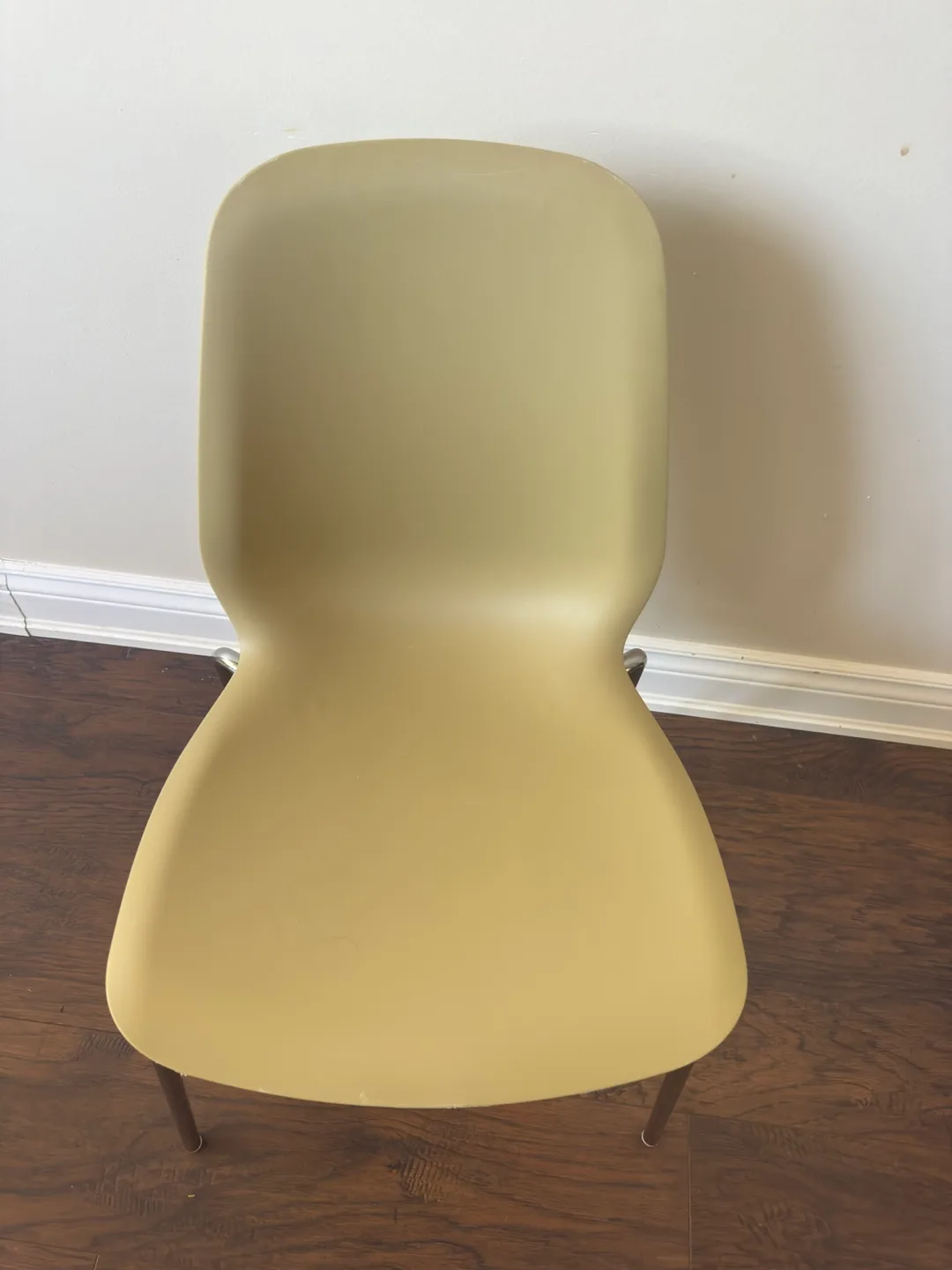 Beige Stacking Chair image indicator(2)