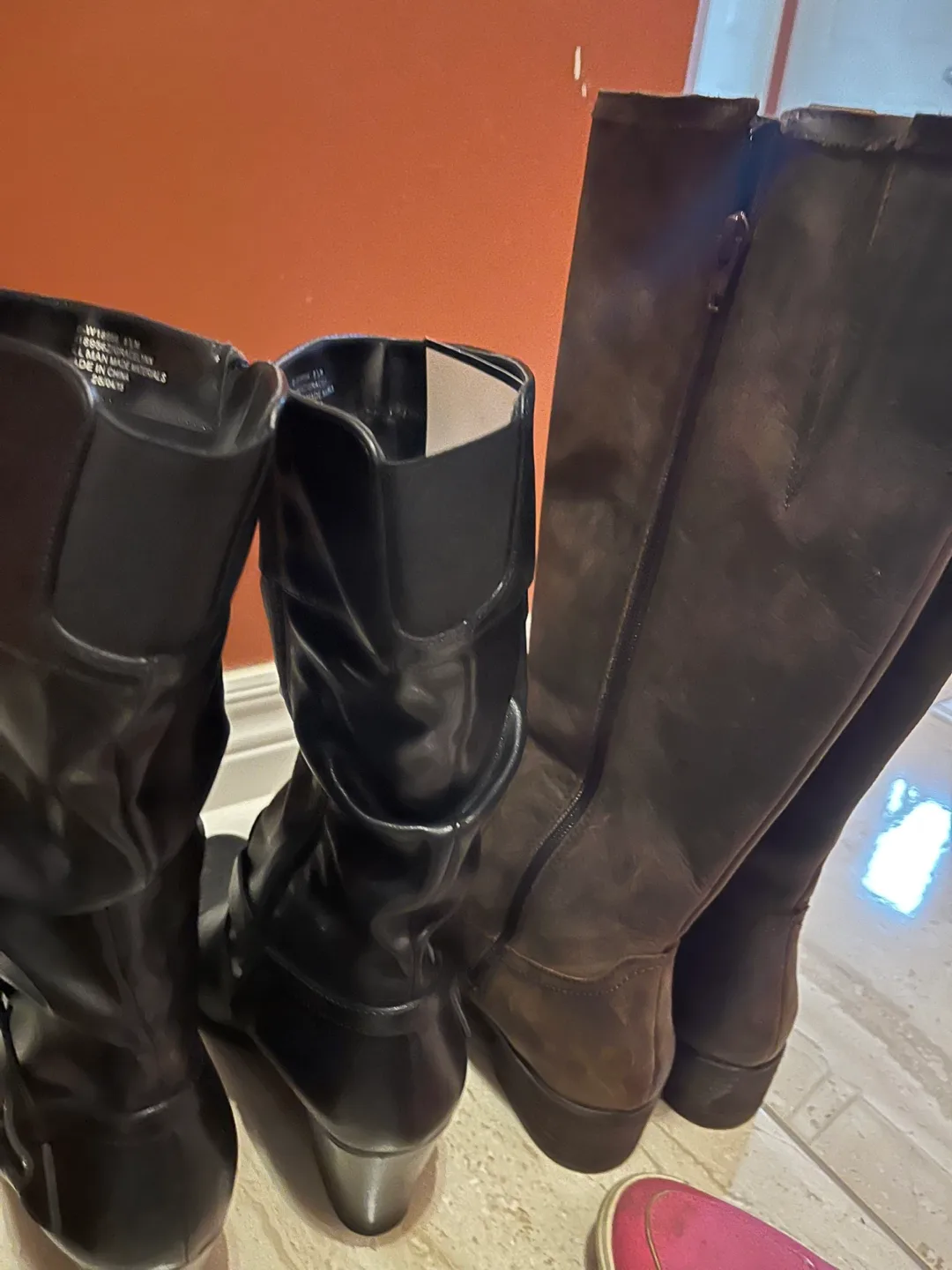 Assorted Women's Shoes image indicator(4)