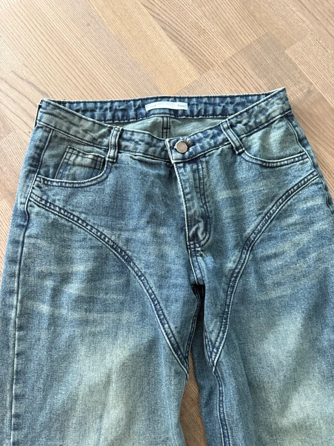 Distressed Wide Leg Jeans image indicator(3)