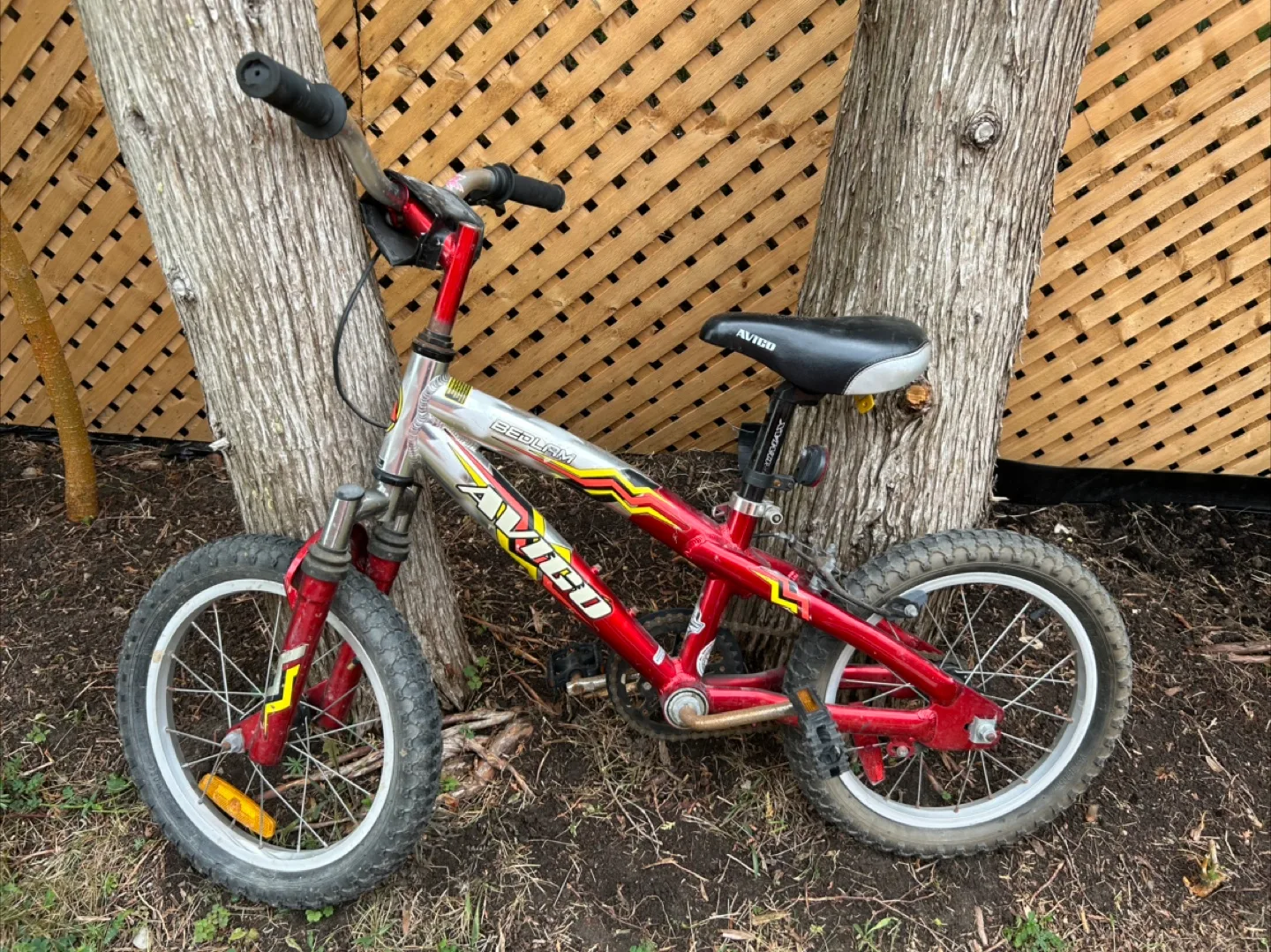 Avigo Seeker Kids' Bike thumbnail