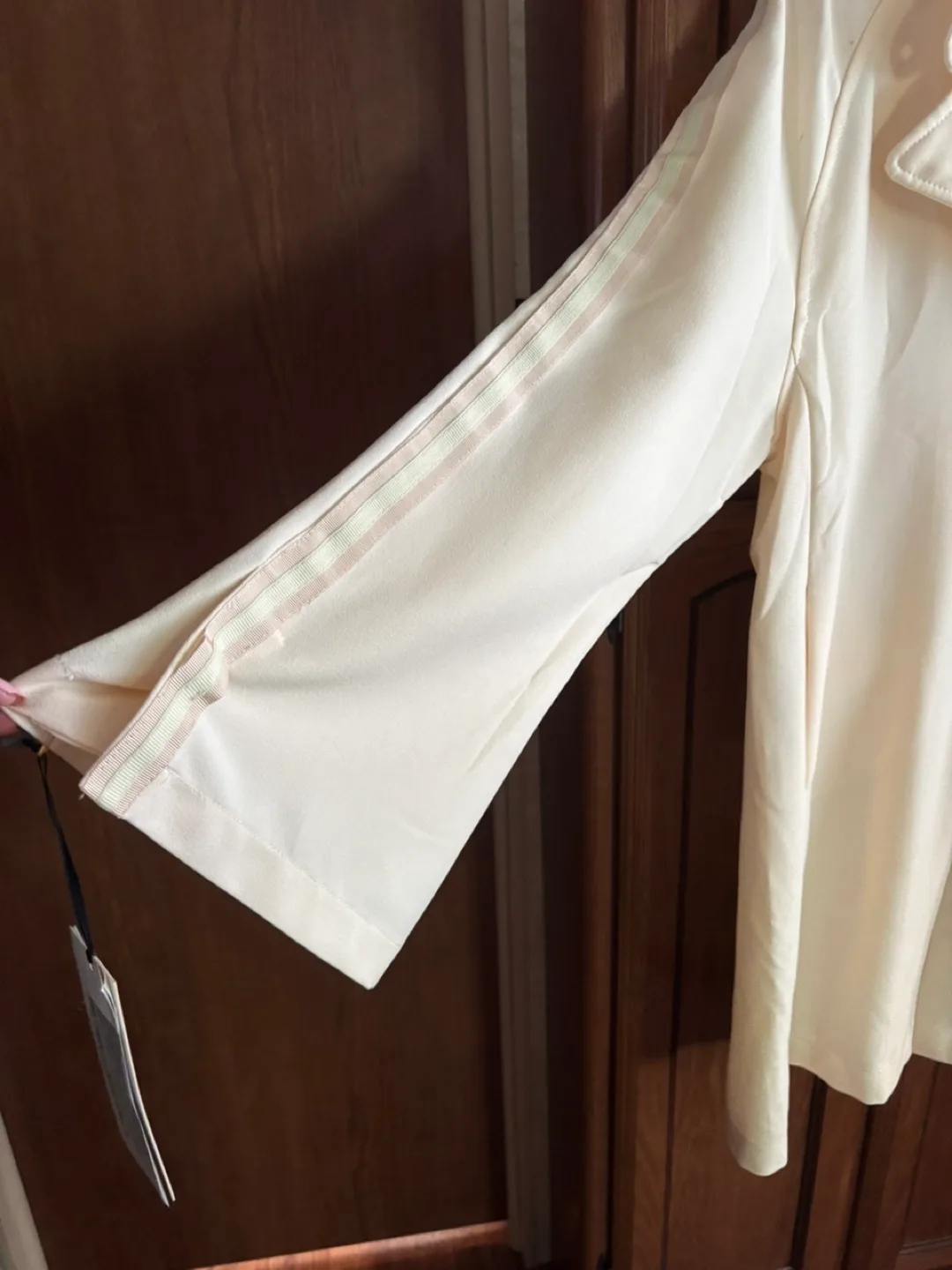 Silvina Caminos Cream Trench Coat - Size S image indicator(4)